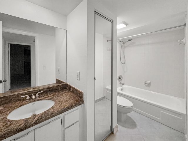 306 3rd Lane, Palm Beach Gardens, FL 33418