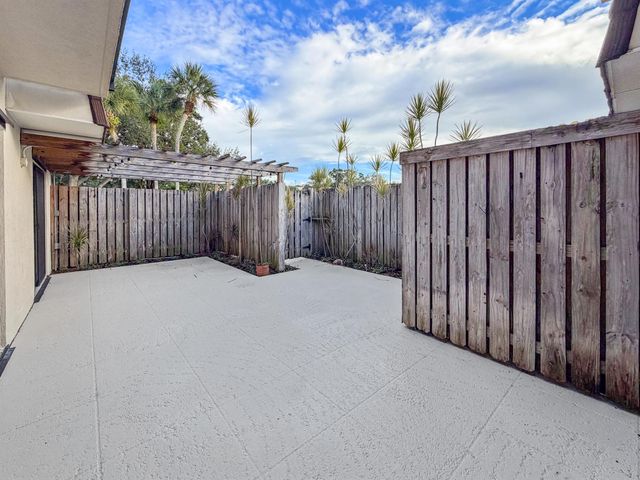 306 3rd Lane, Palm Beach Gardens, FL 33418