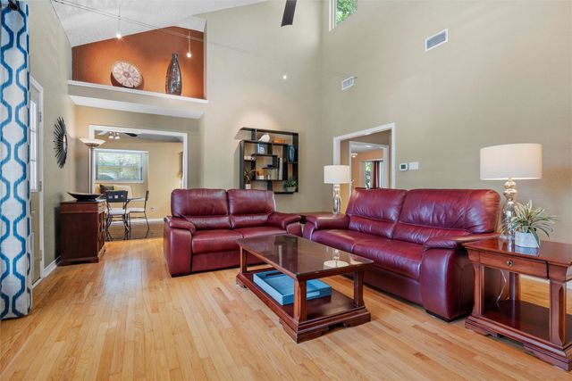 706 Giltin Court, Arlington, TX 76006