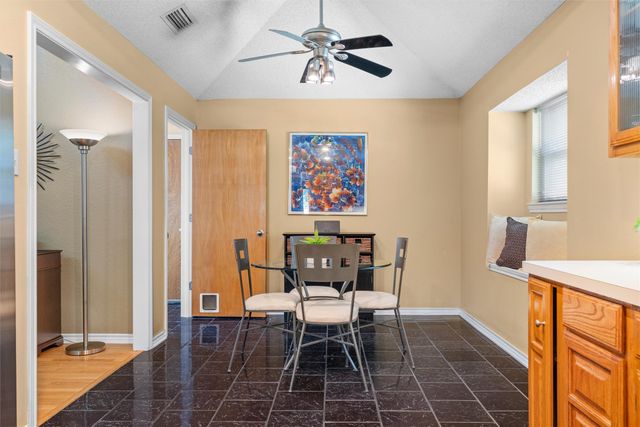 706 Giltin Court, Arlington, TX 76006