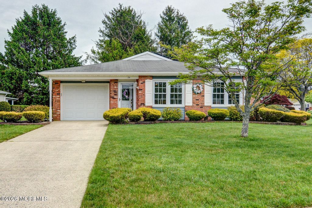 24 Carter Way, Brick, NJ 08723