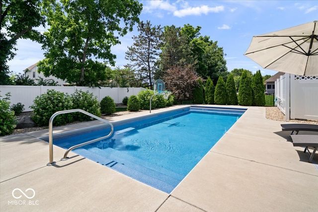 10461 Creektree Lane, Fishers, IN 46038