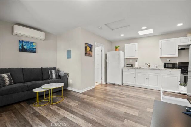 217 E Carroll Avenue B, Glendora, CA 91741