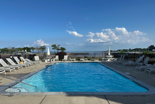 61 Seaview Avenue APT 55, Stamford, CT 06902