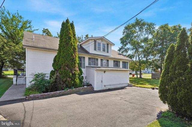 378 BEECH ST, Warminster, PA 18974
