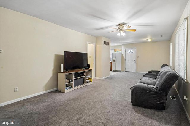 378 BEECH ST, Warminster, PA 18974