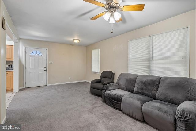 378 BEECH ST, Warminster, PA 18974
