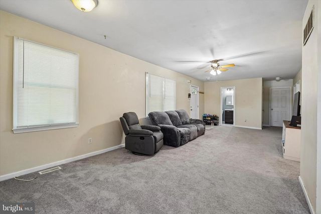378 BEECH ST, Warminster, PA 18974