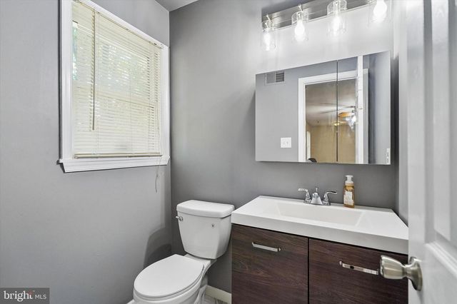 378 BEECH ST, Warminster, PA 18974