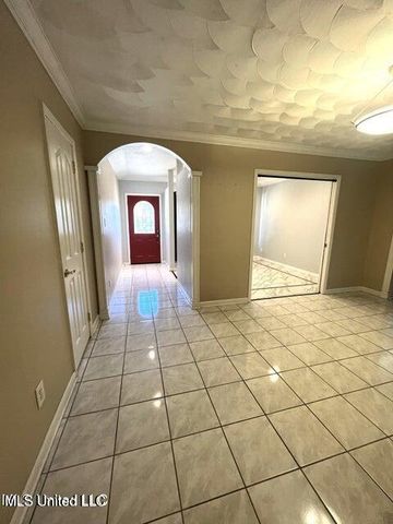 19 Stratford Place, Gulfport, MS 39503