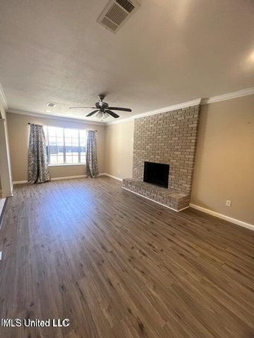 19 Stratford Place, Gulfport, MS 39503