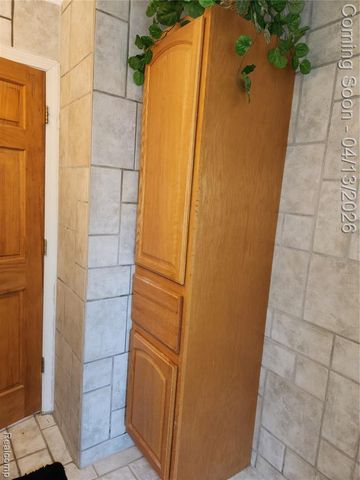 202 E 13 Mile Road, Royal Oak, MI 48073