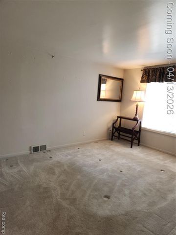 202 E 13 Mile Road, Royal Oak, MI 48073