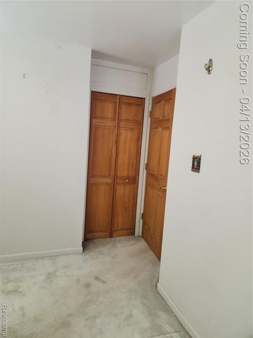 202 E 13 Mile Road, Royal Oak, MI 48073