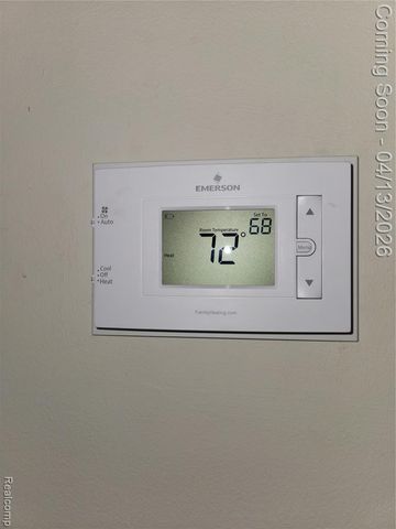 202 E 13 Mile Road, Royal Oak, MI 48073