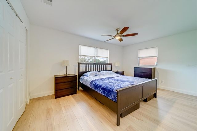 11424 79TH AVENUE, Seminole, FL 33772