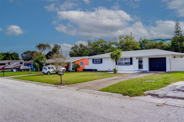 11424 79TH AVENUE, Seminole, FL 33772