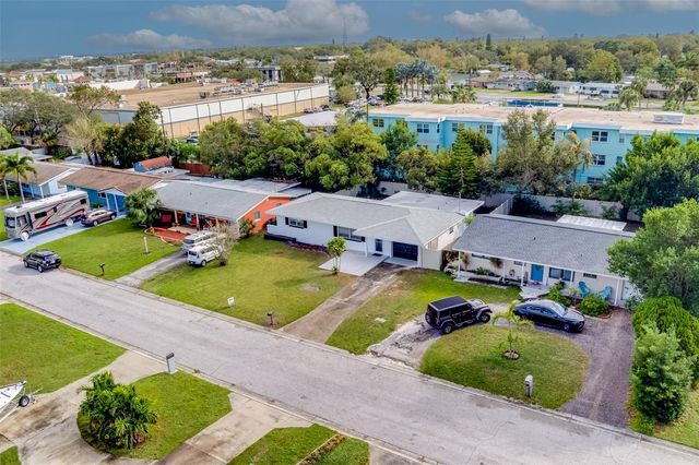 11424 79TH AVENUE, Seminole, FL 33772