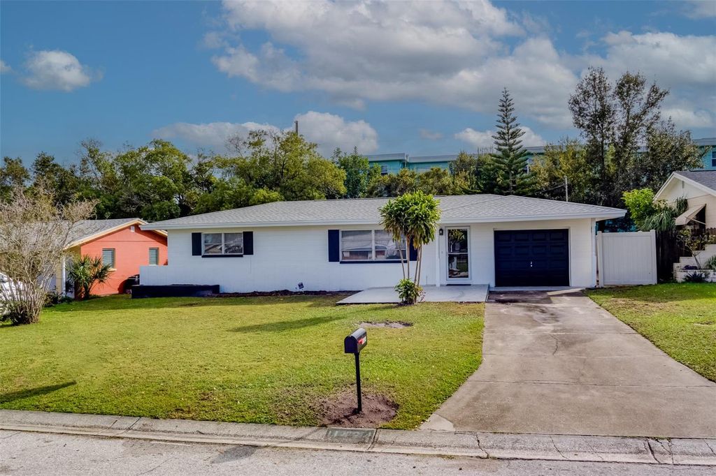 11424 79TH AVENUE, Seminole, FL 33772