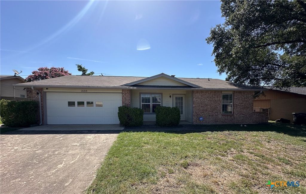 1608 Becker Drive, Killeen, TX 76543
