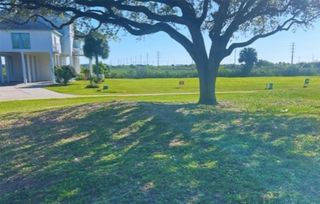 3619 Foremast Drive, Galveston, TX 77554