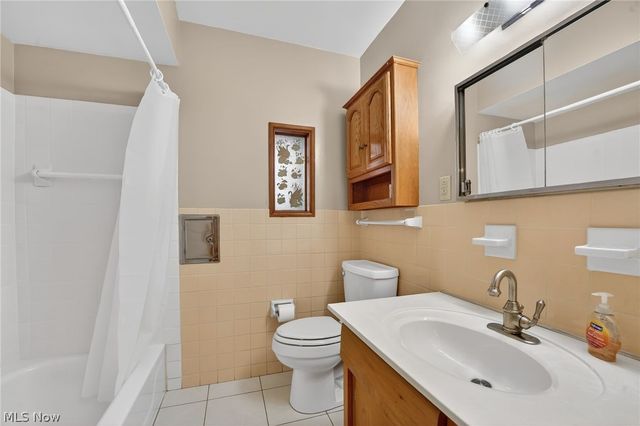 6010 Virginia Avenue, Parma, OH 44130