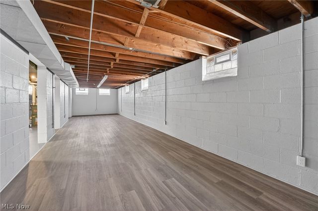 6010 Virginia Avenue, Parma, OH 44130