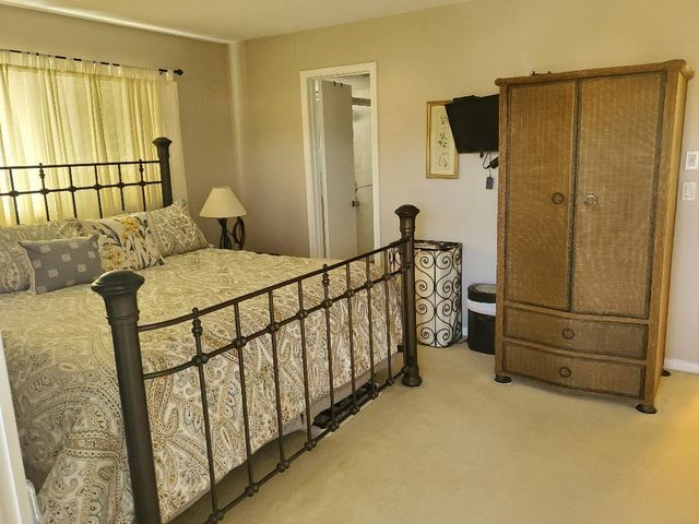 73 Andover C, West Palm Beach, FL 33417