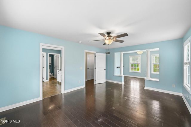 7935 Rockridge Drive, Maumee, OH 43537