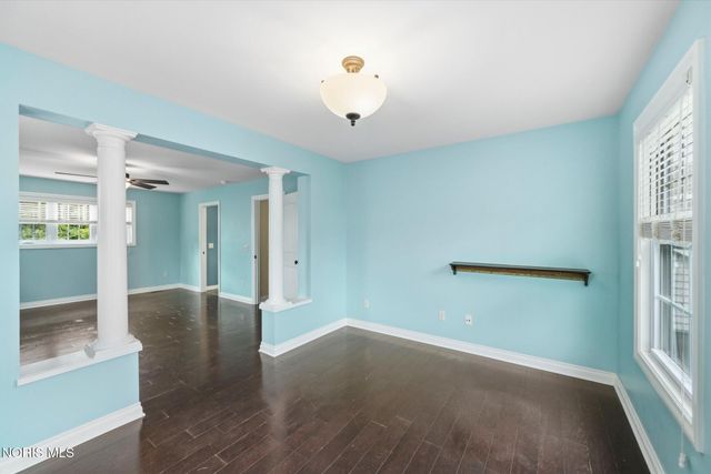 7935 Rockridge Drive, Maumee, OH 43537