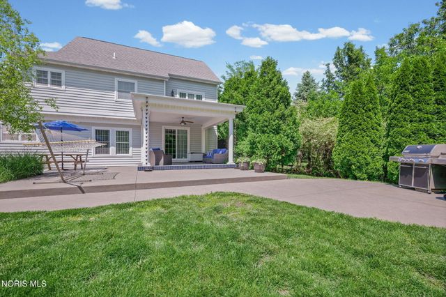 7935 Rockridge Drive, Maumee, OH 43537