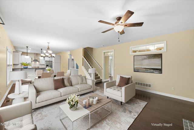 7935 Rockridge Drive, Maumee, OH 43537