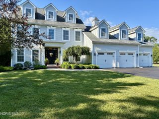 7935 Rockridge Drive, Maumee, OH 43537