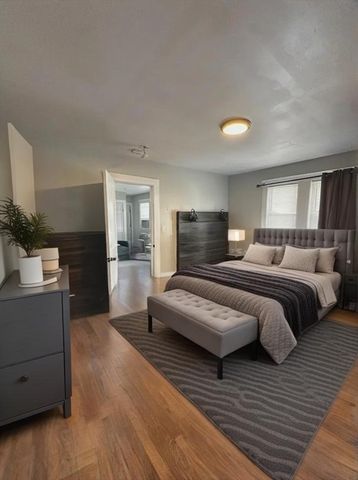 79 Farrington St 2, Quincy, MA 02170