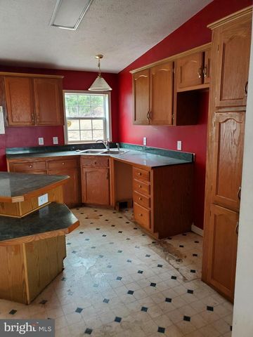 6335 OXFORD RD, Gardners, PA 17324
