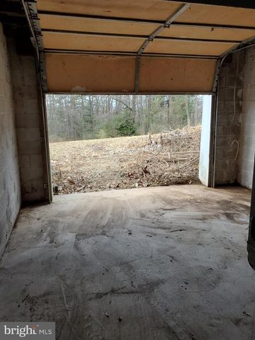 6335 OXFORD RD, Gardners, PA 17324