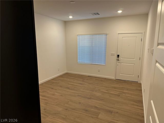 4236 Rosalyn Ridge Street, Las Vegas, NV 89121