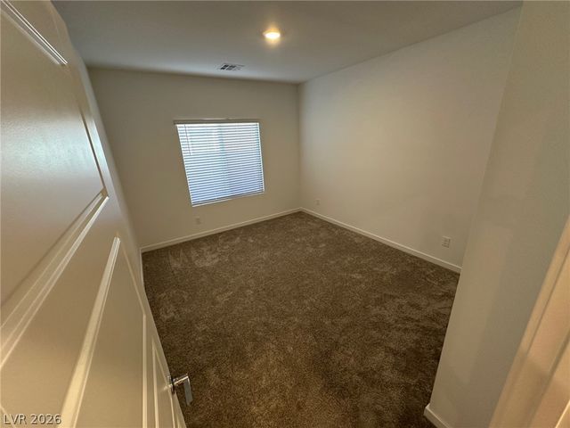 4236 Rosalyn Ridge Street, Las Vegas, NV 89121