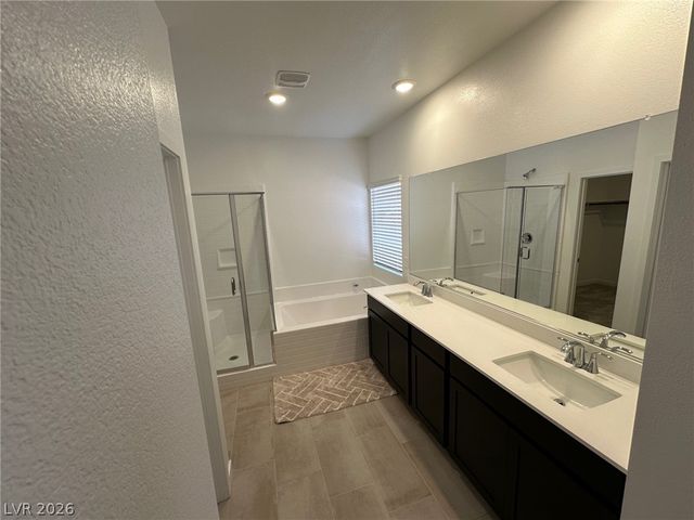 4236 Rosalyn Ridge Street, Las Vegas, NV 89121