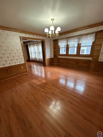 1513 Rural St, Emporia, KS 66801