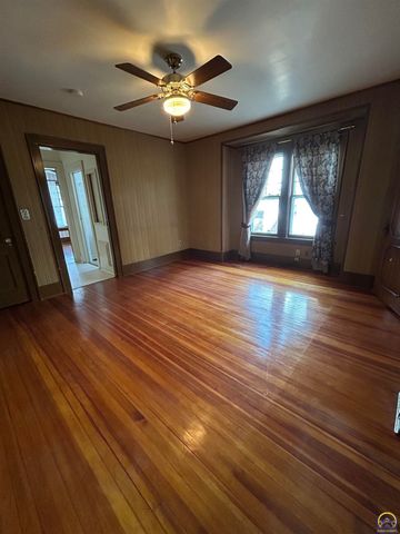 1513 Rural St, Emporia, KS 66801