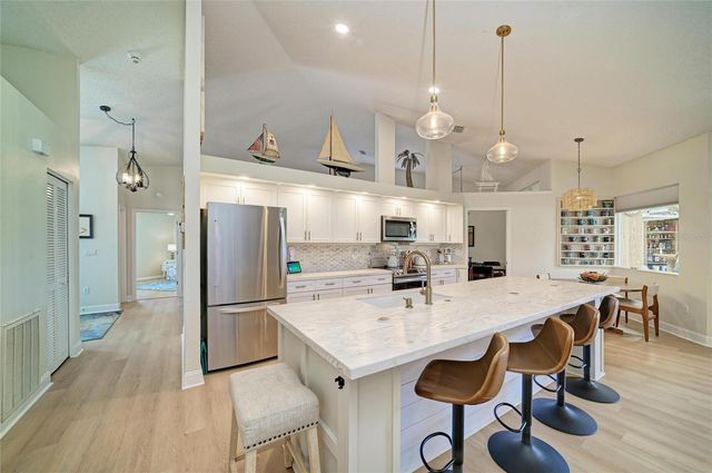 6604 STONE RIVER ROAD, Bradenton, FL 34203