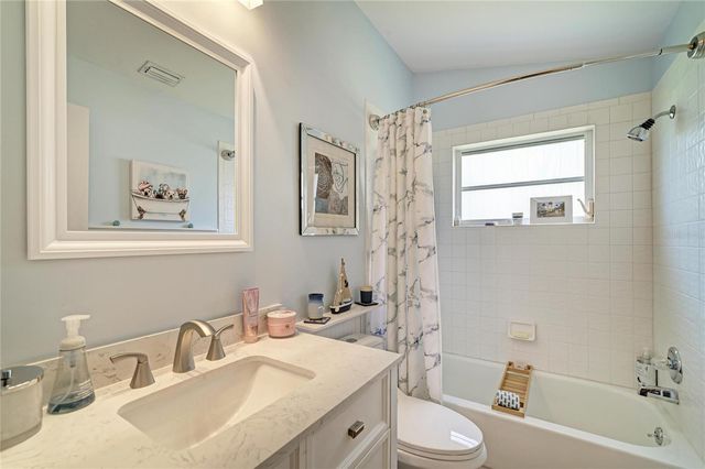 6604 STONE RIVER ROAD, Bradenton, FL 34203