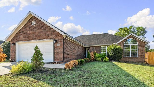 5601 E Country Ridge, Fayetteville, AR 72701