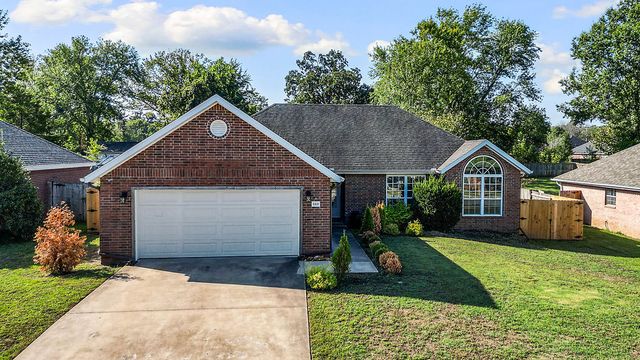 5601 E Country Ridge, Fayetteville, AR 72701