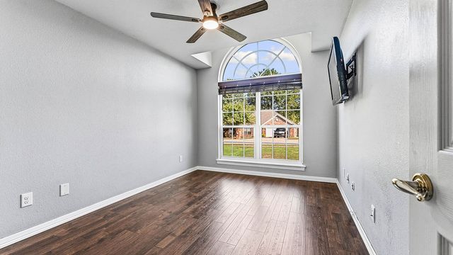 5601 E Country Ridge, Fayetteville, AR 72701
