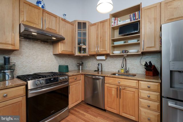25 HORNOR LN, Princeton, NJ 08540