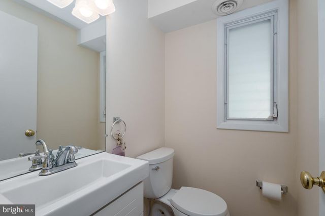 25 HORNOR LN, Princeton, NJ 08540