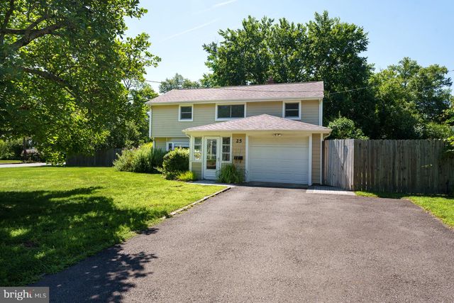 25 HORNOR LN, Princeton, NJ 08540
