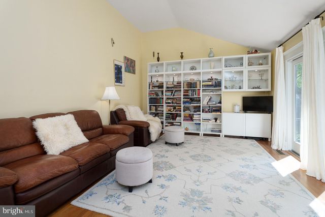 25 HORNOR LN, Princeton, NJ 08540